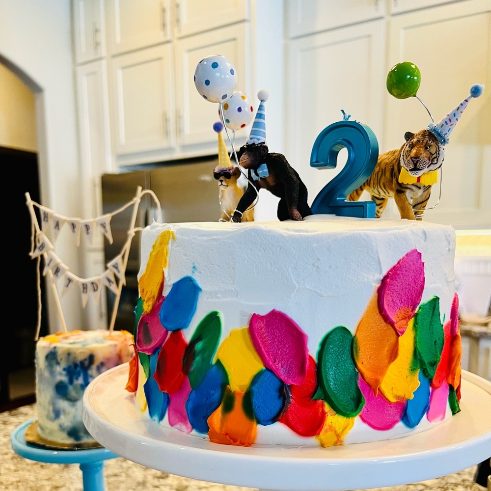 Custom-made monkey cake topper - Picture 4 of 4
